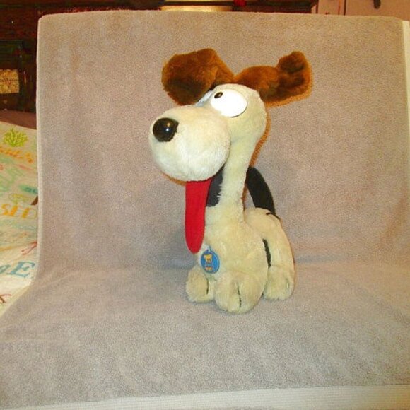 17" Vintage ODIE Garfield DOG Plush DAKIN Stuffed Animal LONG TONGUE Clean 1983 - Picture 1 of 12